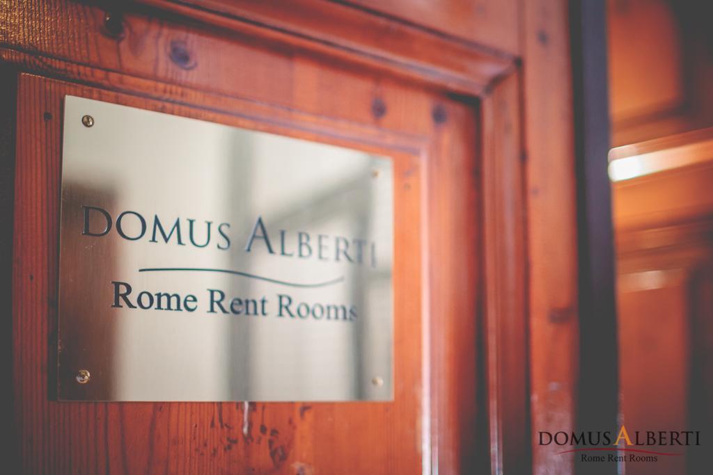 多莫斯阿尔贝蒂住宿加早餐旅馆 罗马 外观 照片